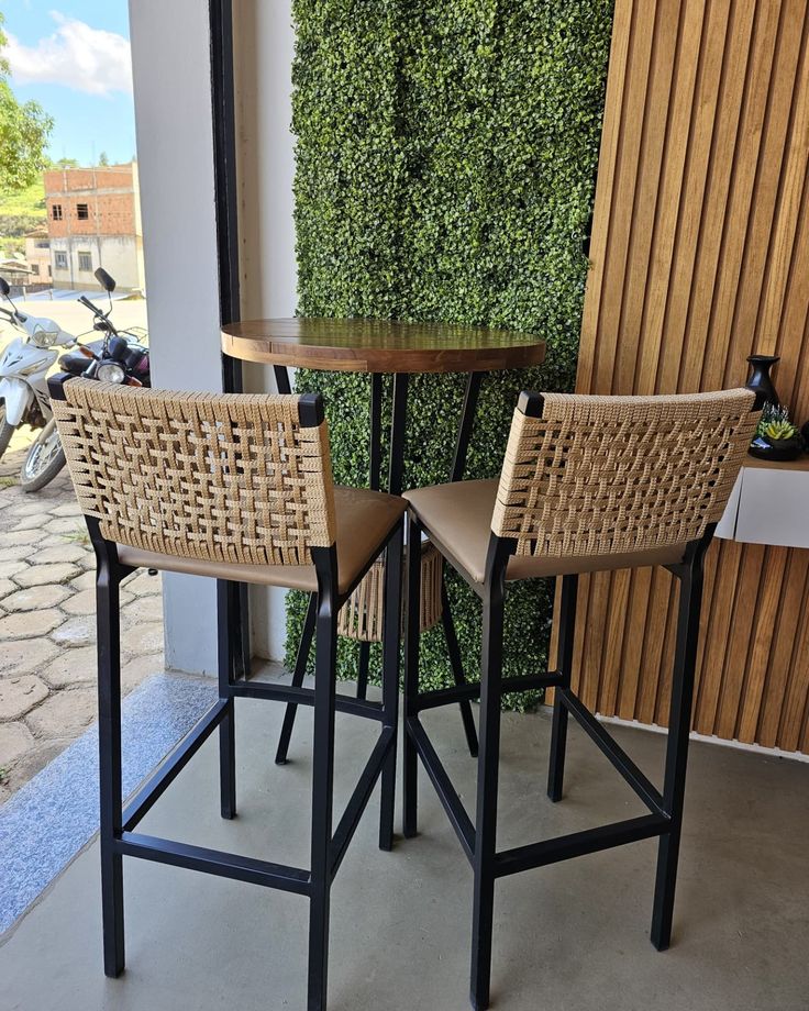 Patio Barstools/Chairs Features & Benefits